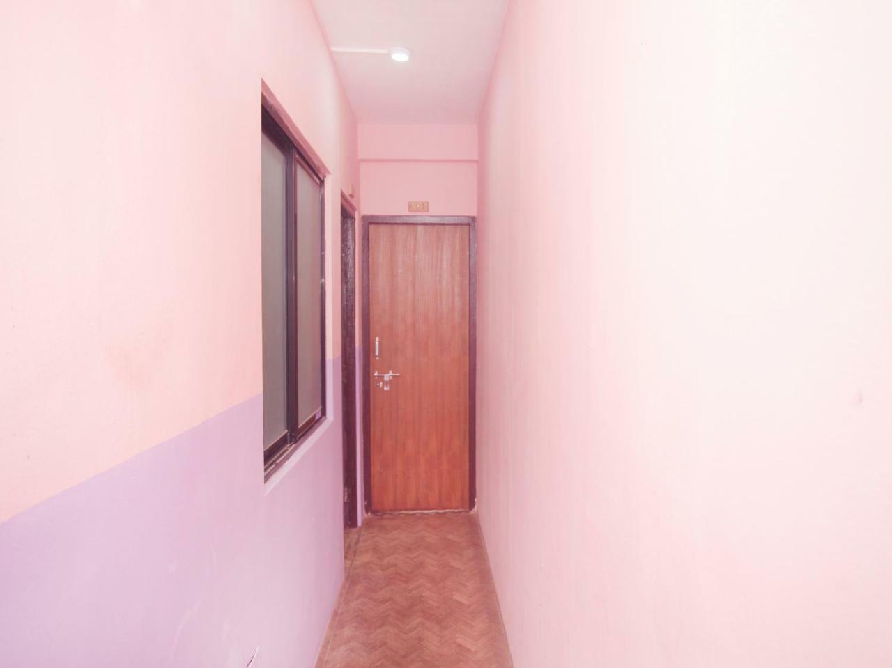 Oyo 341 Hotel Kusum Kohinoore Tokha Exteriör bild
