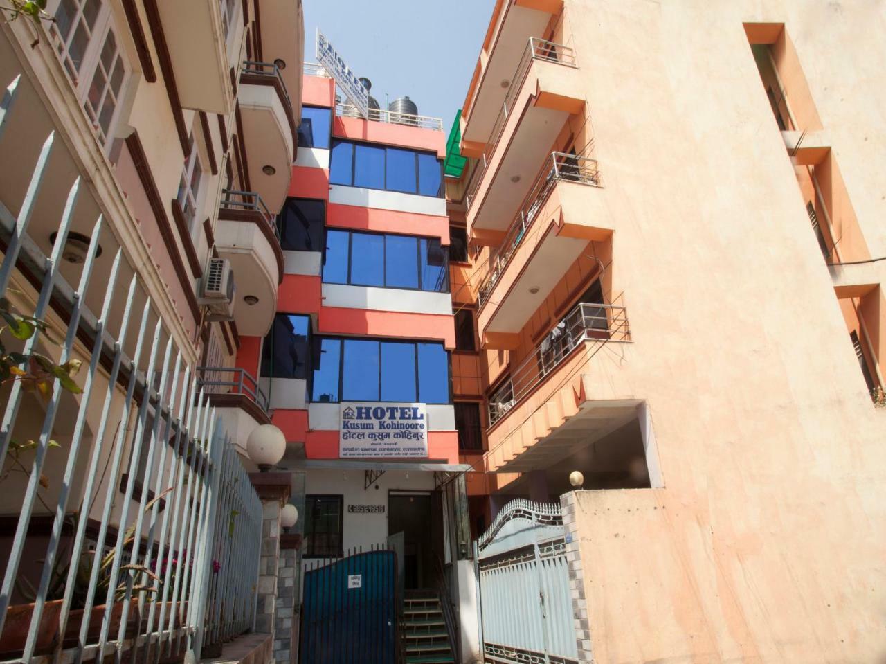 Oyo 341 Hotel Kusum Kohinoore Tokha Exteriör bild